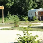 홀리데이파크 Western 4*