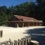 Western 홀리데이파크