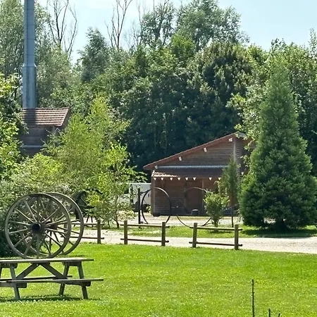 홀리데이파크 Western 4*